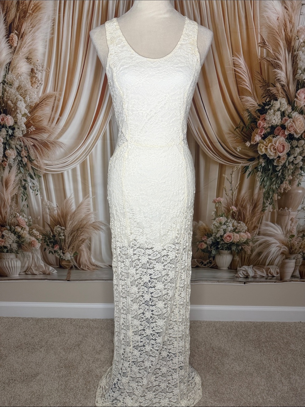 Astr Cream Lace Maxi Dress with Scoop Neck